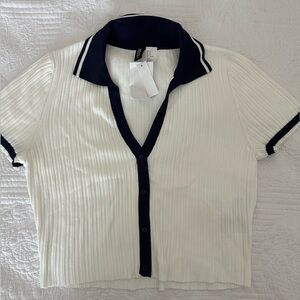 HM White and Navy Button-Up Top *flaw